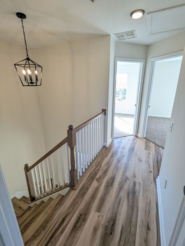Building Photo - 7122 Collinsworth Pl