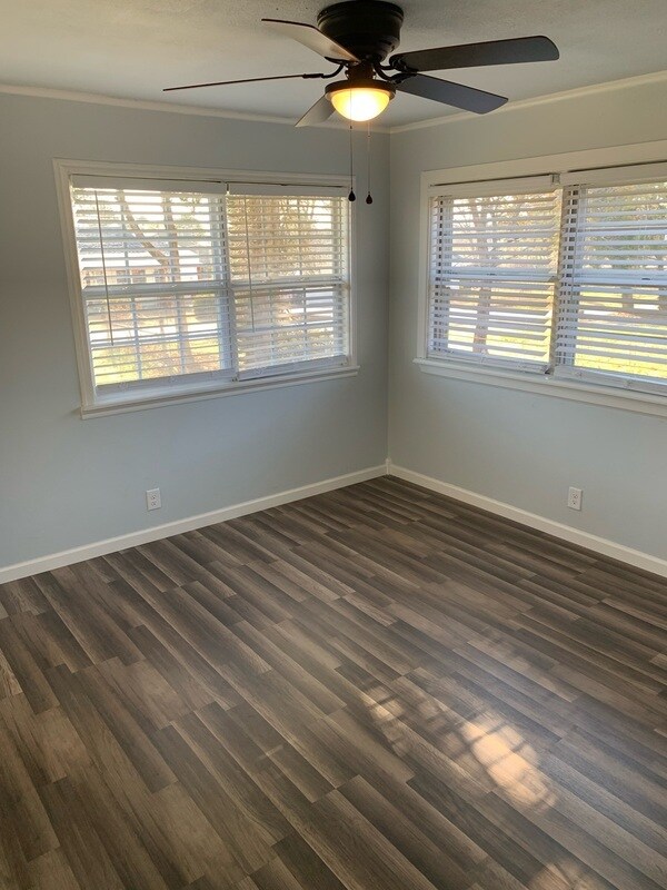 Building Photo - 5214 S Delaware Pl