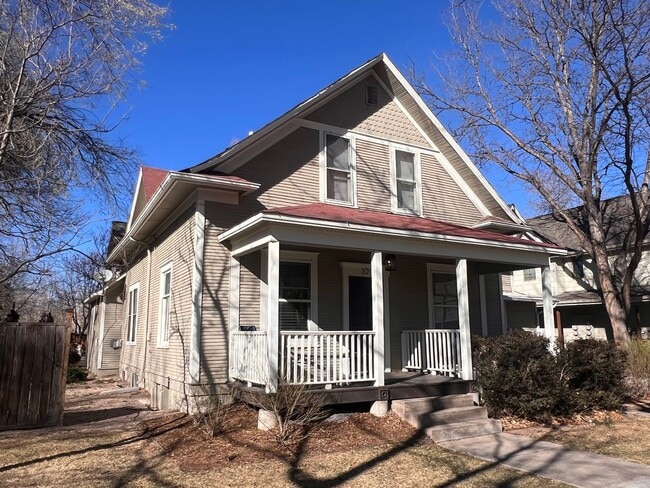 Building Photo - 318-320 W Myrtle