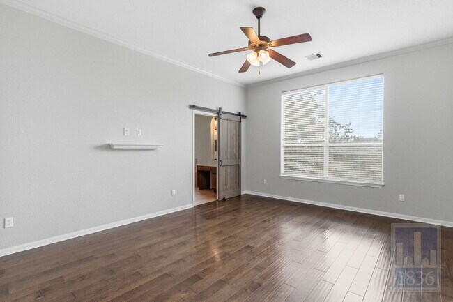 Building Photo - 420 Torrington Dr