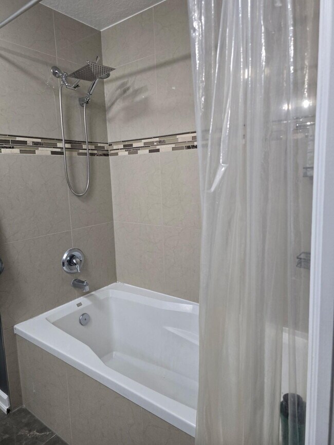 Building Photo - 4200 Turnberry Cir