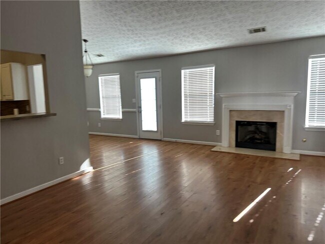 Building Photo - 3730 Golfe Links Dr