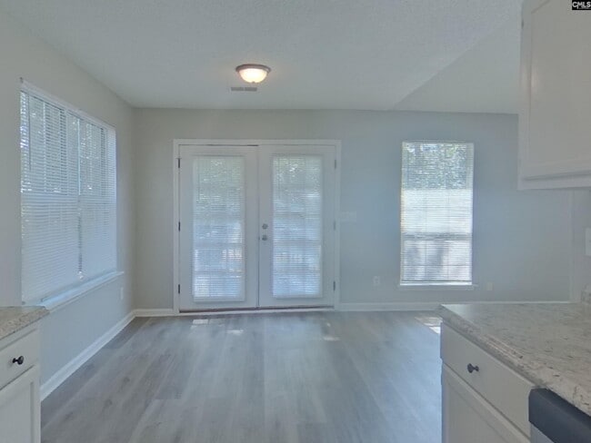 Building Photo - 105 Thornby Rd