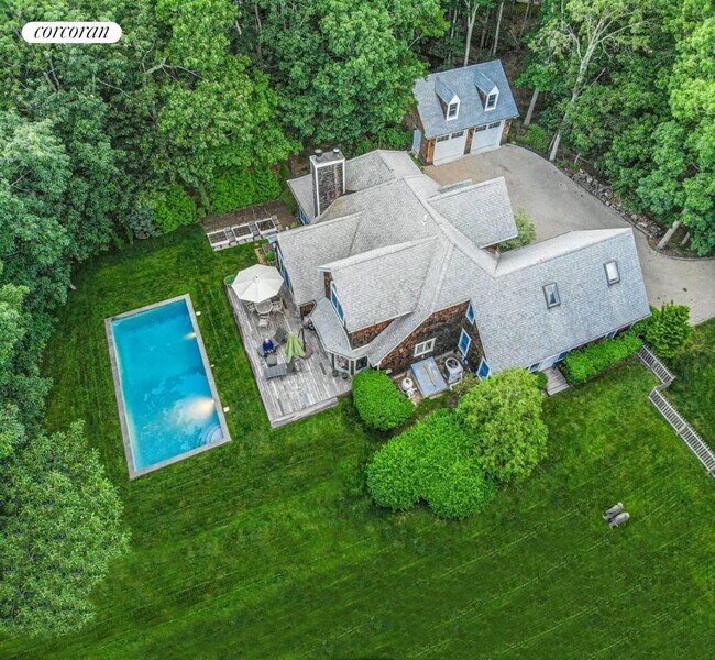 Building Photo - 12 Northview Dr