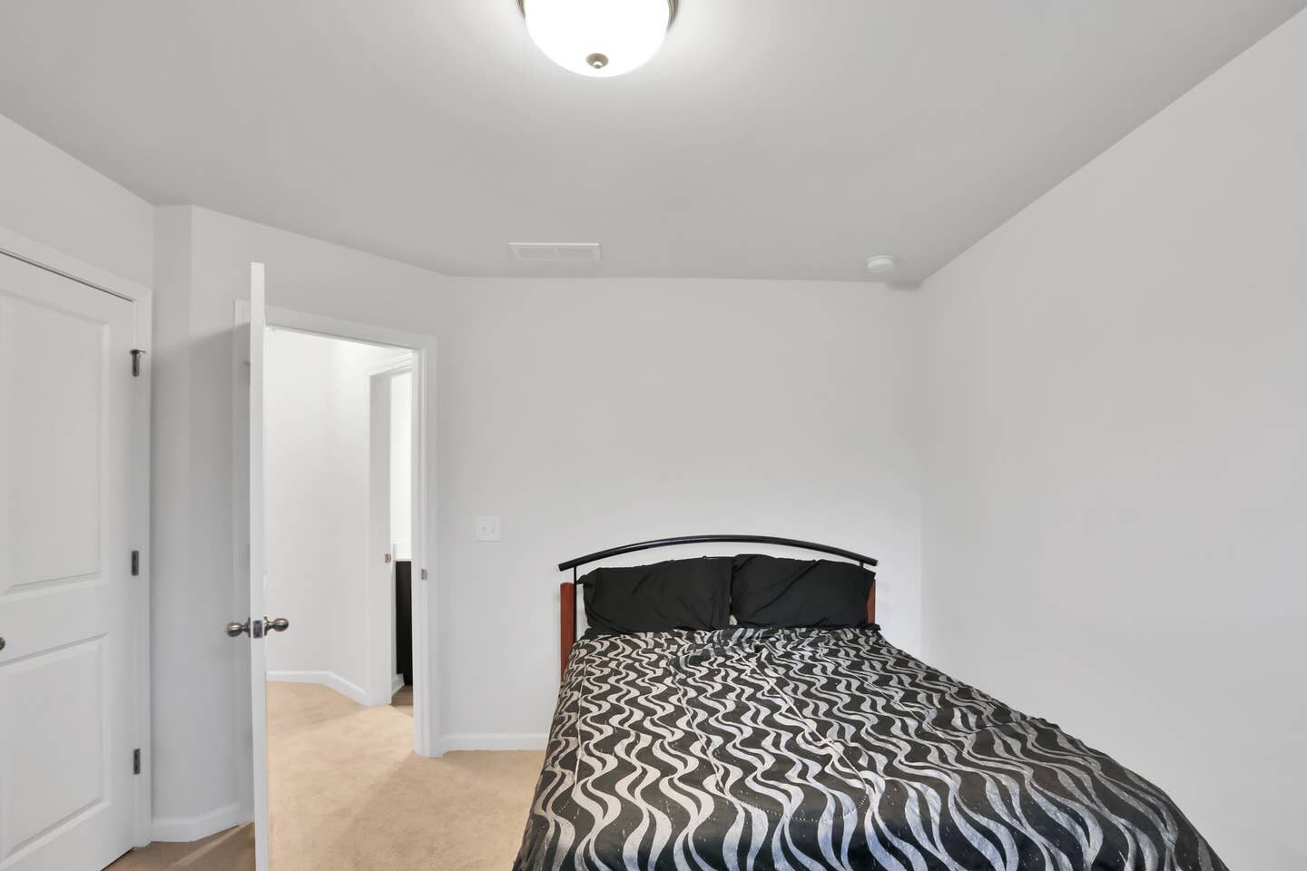 Building Photo - 5512 Cascade Run