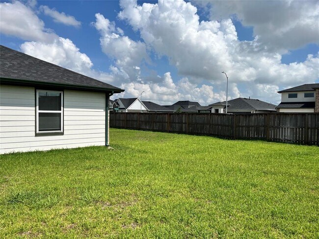 Building Photo - 3303 Dagostino Crk Dr