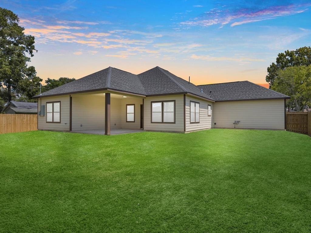 Building Photo - 517 N 4th St