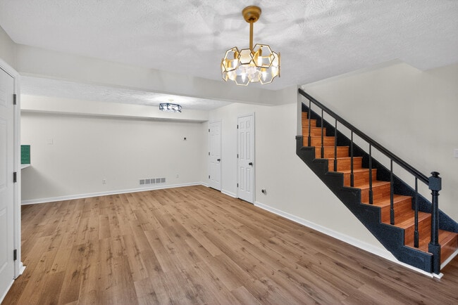 Building Photo - 433 Darby Creek Rd