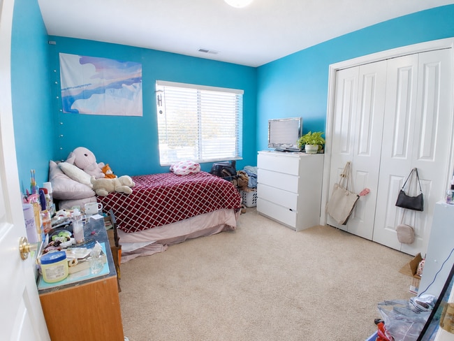 Building Photo - 1559 N 550 W