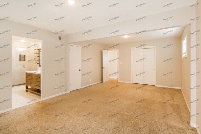 Building Photo - 9802 England Dr