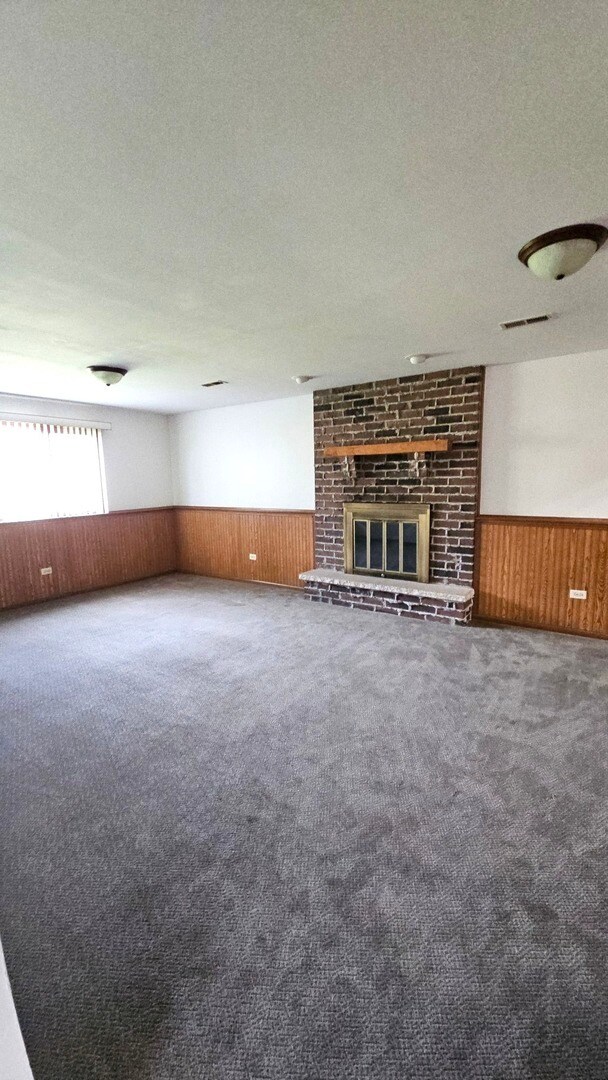 Building Photo - 7112 W 85th Pl