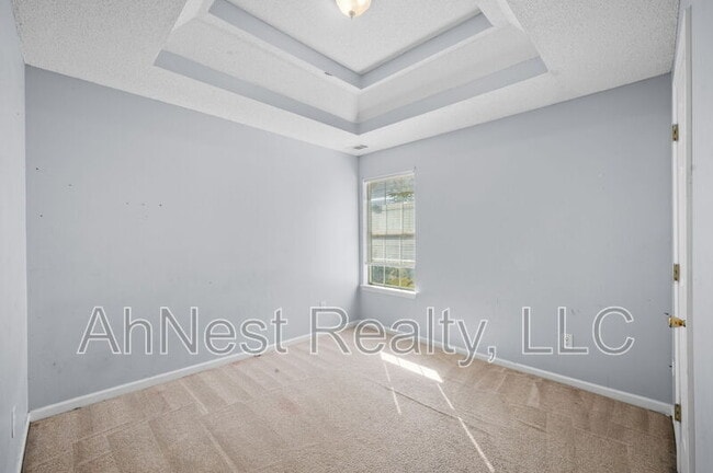 Building Photo - 7227 Teakwood Pl