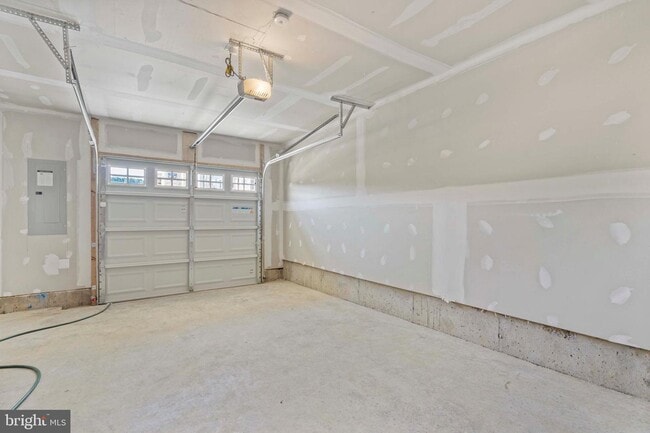 Building Photo - 2306 Spruce Knob Ter