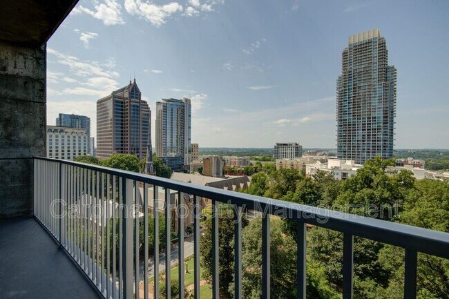 Building Photo - 210 N Church St