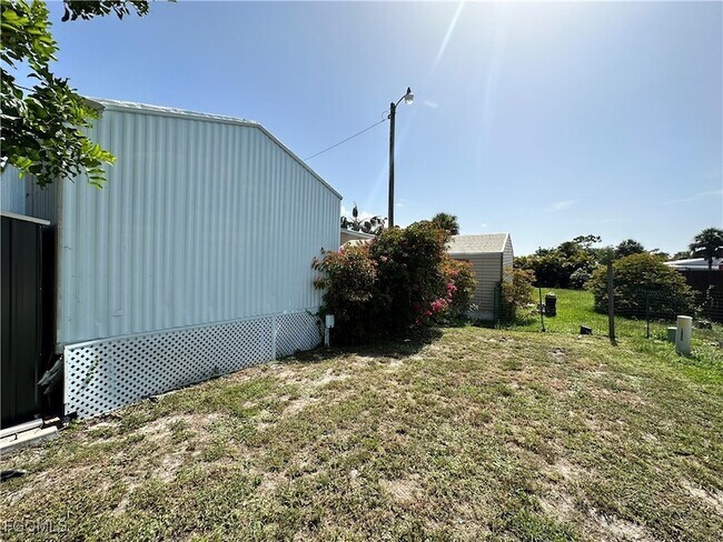 Building Photo - 2521 Brownell Ct