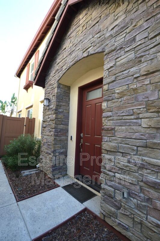 Building Photo - 1608 Range Rd