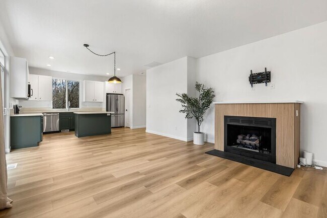 Building Photo - 3940 NW 148th Pl