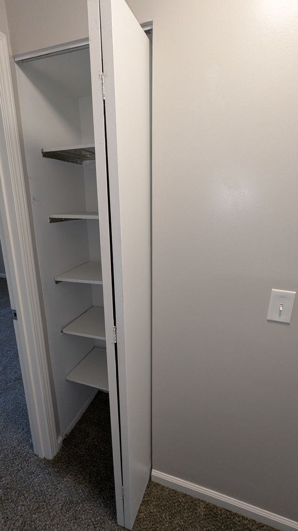 Building Photo - MN Cedar Village (827)