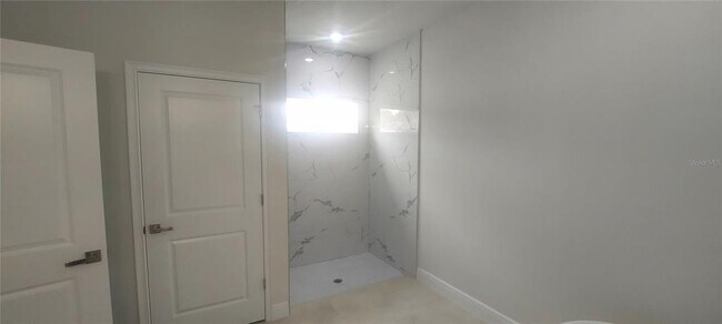 Building Photo - 2673 SW 156th Pl