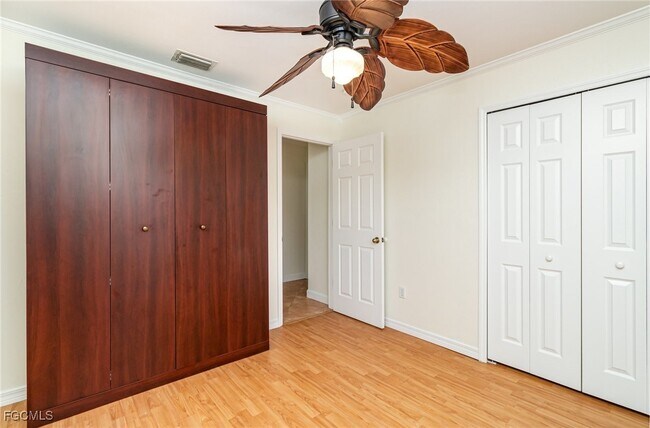 Building Photo - 1933 SW 38th St