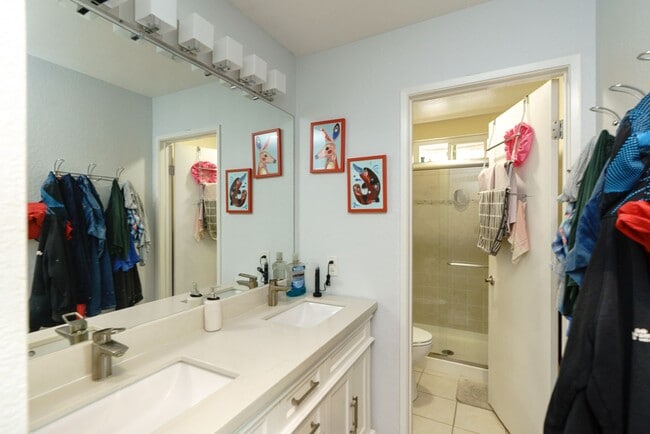 Building Photo - 4 Bedroom Home with Attached ADU in Scripps Ranch