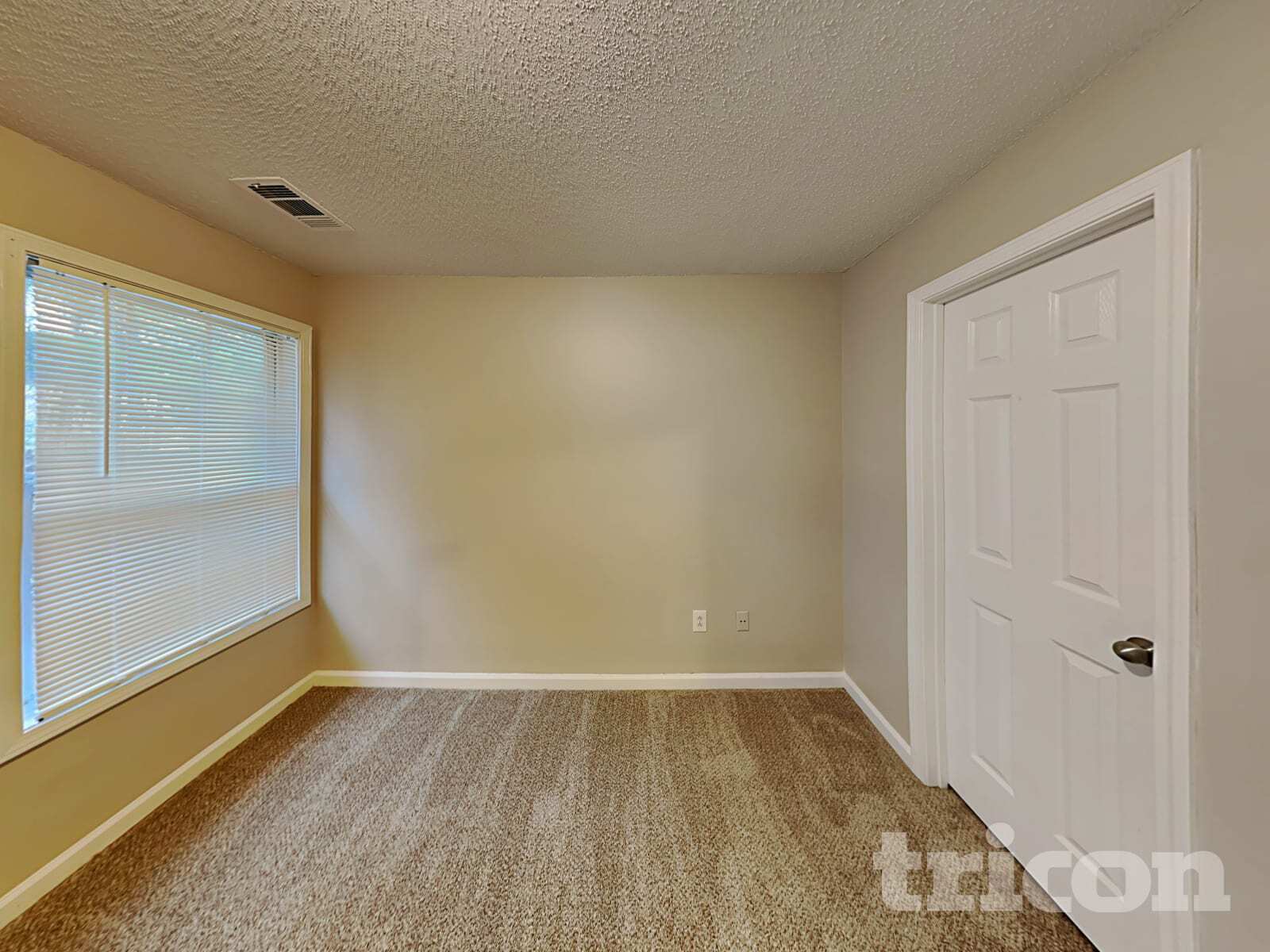 Building Photo - 6899 Mahonia Pl