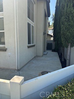 Building Photo - 33760 Willow Haven Ln