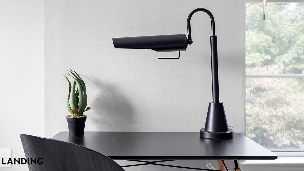 Building Photo - 100 Peyton Pl SW