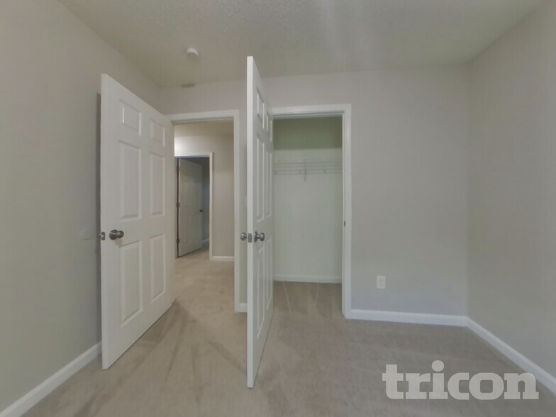 Building Photo - 230 Ashbury Ct