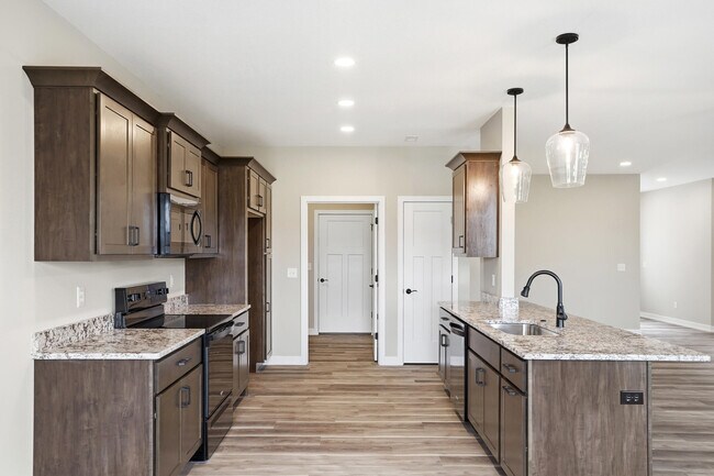 Building Photo - 1044 Stonehaven Dr