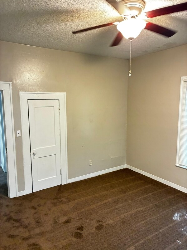 Building Photo - 537 Alder St