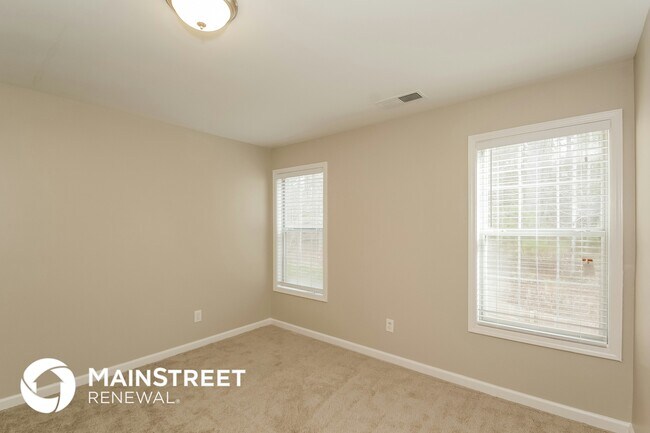 Building Photo - 5085 Cascade Hills Cir SW