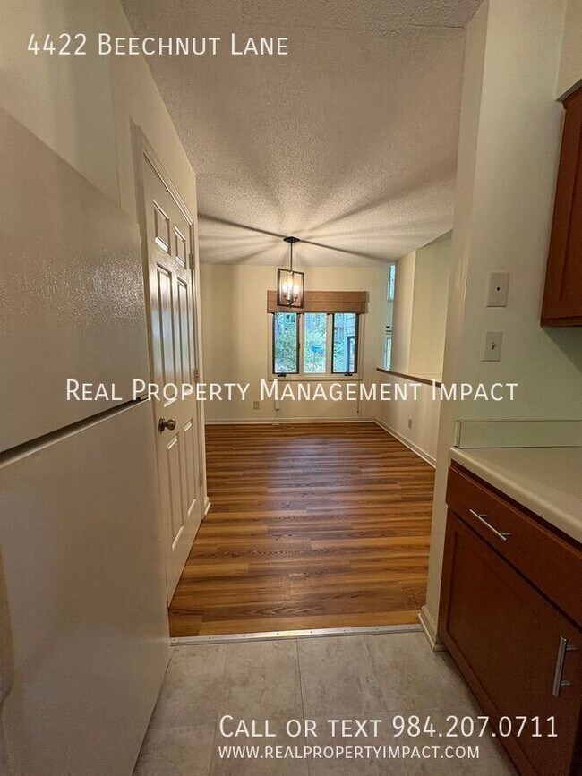 Building Photo - 4422 Beechnut Ln