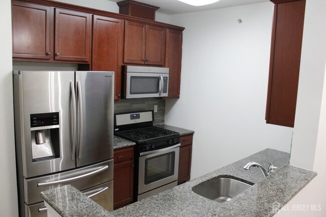 Building Photo - 446 Micali Way