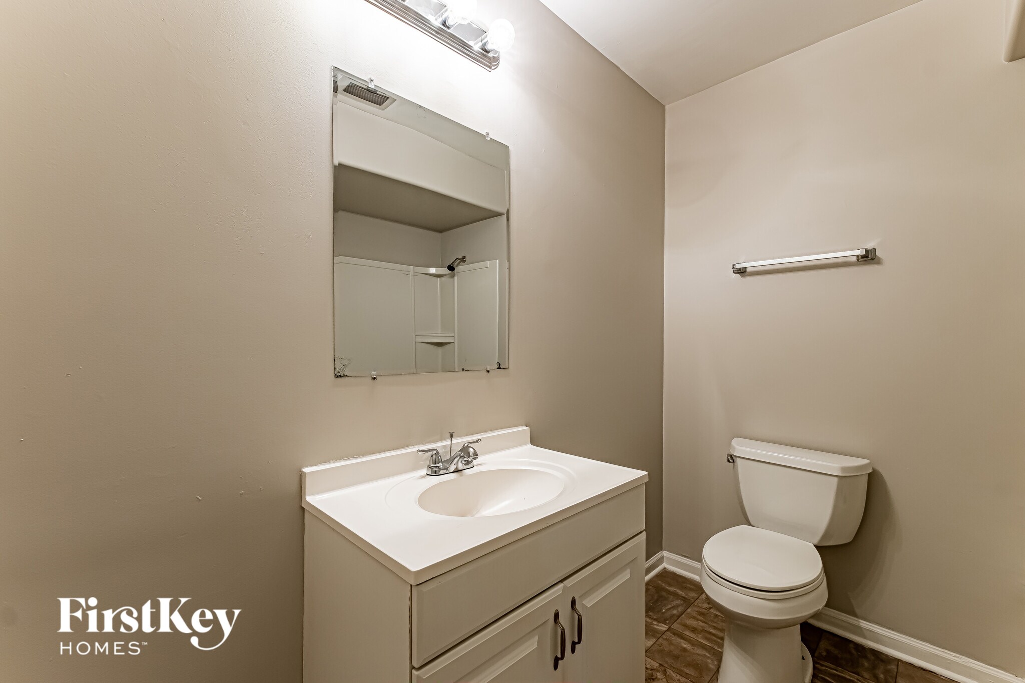 Building Photo - 1770 Lily St