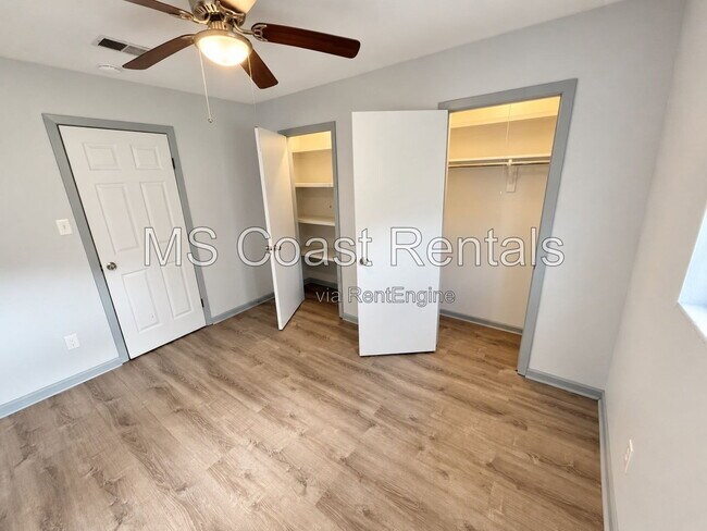 Building Photo - 15061 Polk St