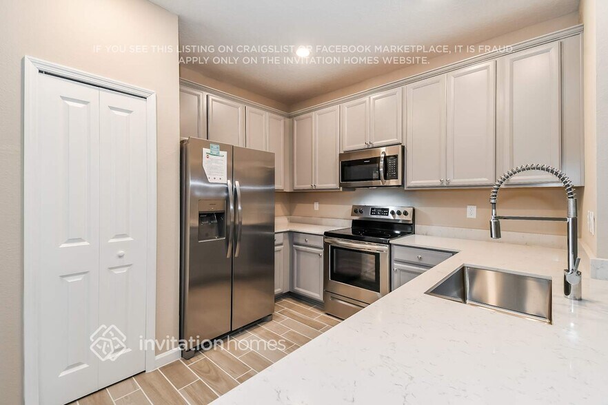Building Photo - 597 Cherry Ridge Dr
