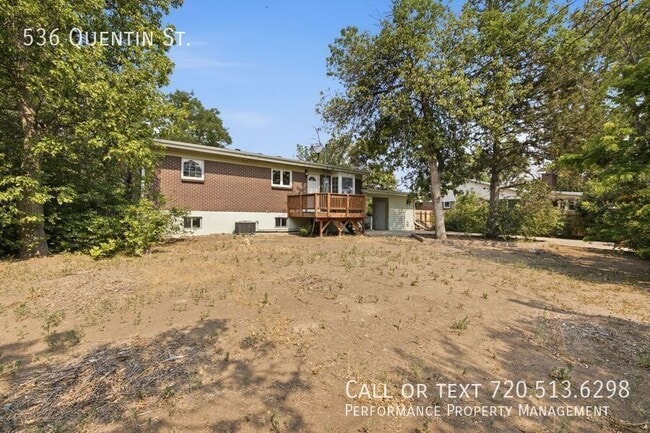 Building Photo - 536 Quentin St