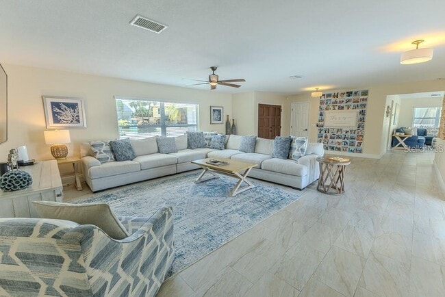 Building Photo - 5021 Porpoise Pl