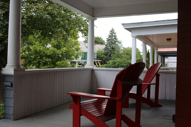 Front Porch - 82 Hungerford Terrace