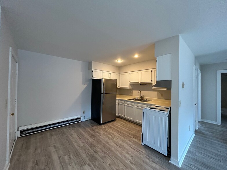 Building Photo - Discover Peaceful Living at Black Creek Ap...