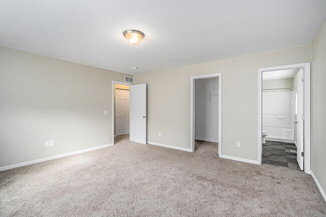 Building Photo - Newer 4 Bedroom for Lease