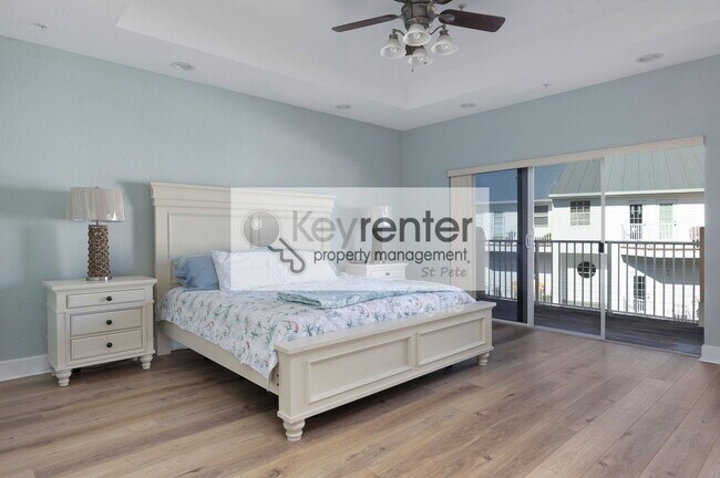 Building Photo - 130 164th Ave