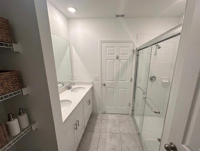 Building Photo - 3864 Giorgio Dr