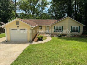 Building Photo - 2270 Turtle Club Dr NE