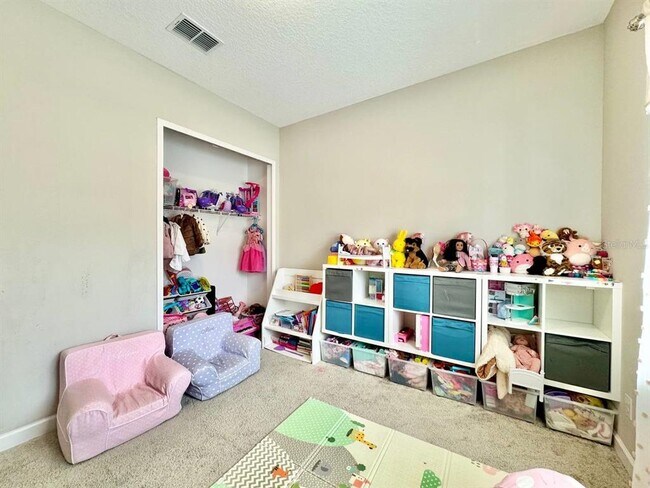 Building Photo - 2854 Hilliard Dr