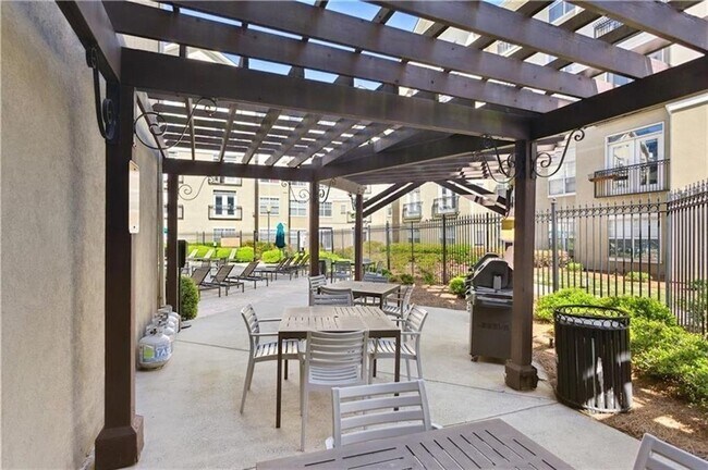 Building Photo - 800 Peachtree St NE