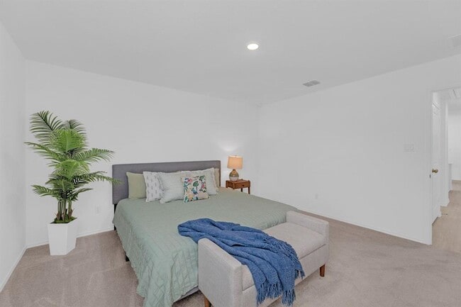 Building Photo - 353 Marty Allen Lp