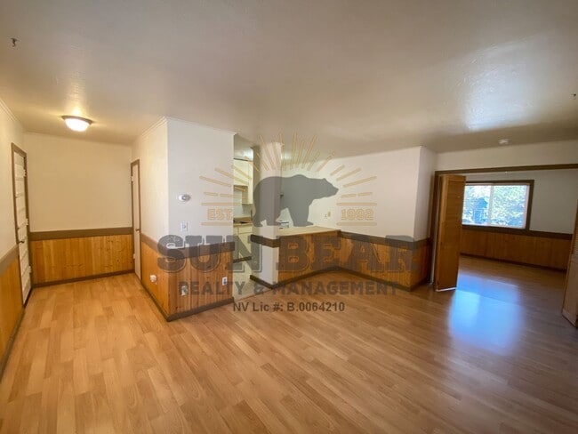 Building Photo - 1 Bedroom in Incline Village!