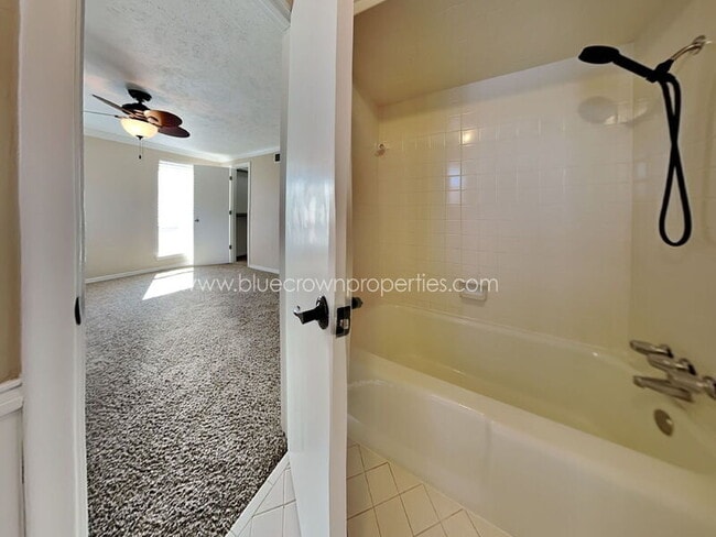Building Photo - 9614 Millridge Cir